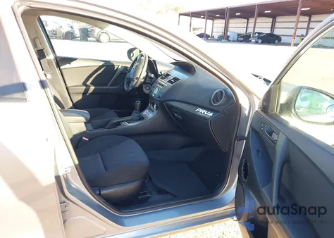 2011 Mazda Mazda3 I Sport from USA, damaged, VIN JM1BL1UF3B1474896